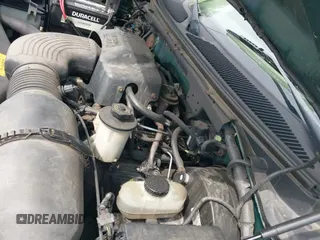 2000 Ford F-150 XL с VIN 1FTRX17L9YNA14700, выставлен на аукционе IAAI как лот 42463519 с пробегом 148 629 миль миль и . История ставок и продаж доступна на DreamBid. Изображение 15.