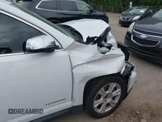 2016 GMC Terrain SLT z VIN 2GKFLPE33G6242445, wystawiony jako IAAI lot #42346061 z przebiegiem 178 296 mil mil oraz . Historia ofert i sprzedaży dostępna na DreamBid. Obrazek 17.
