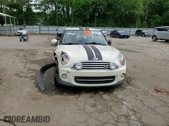 2012 MINI Hardtop z VIN WMWSU3C55CT543365, wystawiony jako Copart lot #56859905 z przebiegiem 137 537 mil mil oraz Szkoda całkowita • Salvage title. Historia ofert i sprzedaży dostępna na DreamBid. Obrazek 13.