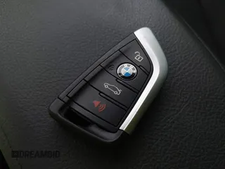2022 BMW X2 sDrive28i z VIN WBXYH9C09N5T71828, wystawiony jako IAAI lot #40536245 z przebiegiem 36 012 mil mil oraz . Historia ofert i sprzedaży dostępna na DreamBid. Obrazek 11.