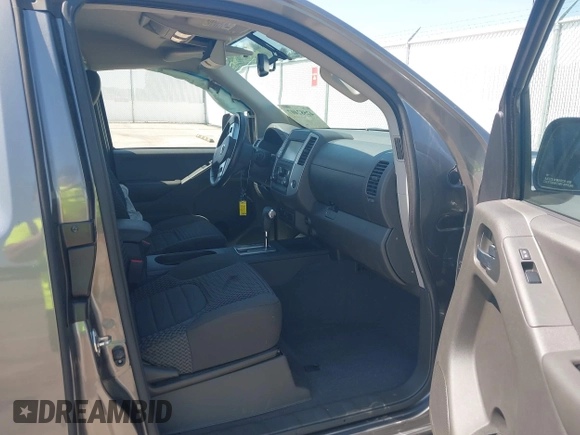 2019 Nissan Frontier SV with VIN 1N6AD0CW2KN740807, listed as a IAAI auction lot 42582407 with 17,261 mi miles and . Bid and sale history available at DreamBid. Image 5.