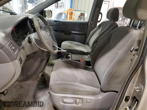 2005 Toyota Sienna LE with VIN 5TDBA23C05S047380, listed as a Copart auction lot 48168415 with 101,252 mi miles and Non Repairable. Bid and sale history available at carsss.com. Image 7.