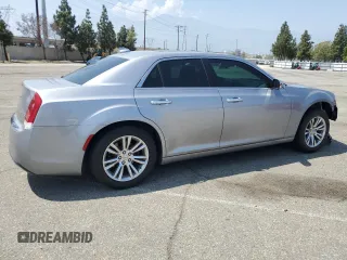 2016 Chrysler 300 C z VIN 2C3CCAEG7GH198120, wystawiony jako Copart lot #59880995 z przebiegiem 150 916 mil mil oraz Szkoda całkowita • Salvage title. Historia ofert i sprzedaży dostępna na DreamBid. Obrazek 3.
