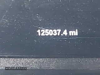 2015 Ram 1500 Big Horn z VIN 1C6RR7LM1FS728001, wystawiony jako IAAI lot #41421255 z przebiegiem 125 037 mil mil oraz . Historia ofert i sprzedaży dostępna na DreamBid. Obrazek 15.