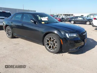 2015 Chrysler 300 with VIN 2C3CCAGG1FH815698, listed as a IAAI auction lot 41853449 with 172,507 mi miles. Bid and sale history available at carsss.com. Image 1.