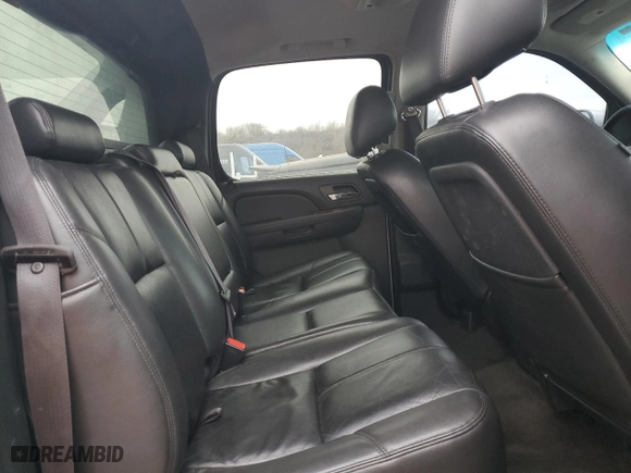 2013 Chevrolet Avalanche LT with VIN 3GNTKFE7XDG379565, listed as a Copart auction lot 42846225 with 182,136 mi miles and Clean Title. Bid and sale history available at carsss.com. Image 10.