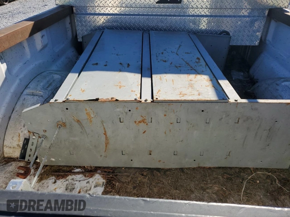 2018 Ford F-150 XL with VIN 1FTMF1C5XJKE11733, listed as a Copart auction lot 86049854 with 229,238 mi miles and Clean title. Bid and sale history available at DreamBid. Image 10.