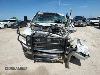 2005 Dodge 3500 SLT z VIN 3D7MR48C15G859605, wystawiony jako Copart lot #55133275 z przebiegiem Nie podano mil oraz Nie do naprawy • Non repairable. Historia ofert i sprzedaży dostępna na DreamBid. Obrazek 5.