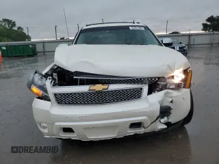2013 Chevrolet Avalanche LTZ with VIN 3GNMCGE0XDG334846, listed as a Copart auction lot 55261885 with 118,704 mi miles and Salvage title. Bid and sale history available at DreamBid. Image 5.