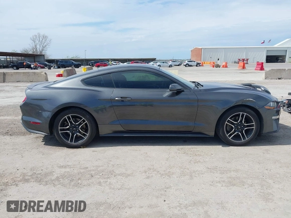 2018 Ford Mustang EcoBoost with VIN 1FA6P8TH5J5176543, listed as a IAAI auction lot 41896199 with 116,984 mi miles and . Bid and sale history available at carsss.com. Image 13.