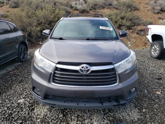 2015 Toyota Highlander XLE with VIN 5TDJKRFH3FS103323, listed as a Copart auction lot 51190165 with 206,845 mi miles and Clean Title. Bid and sale history available at carsss.com. Image 5.