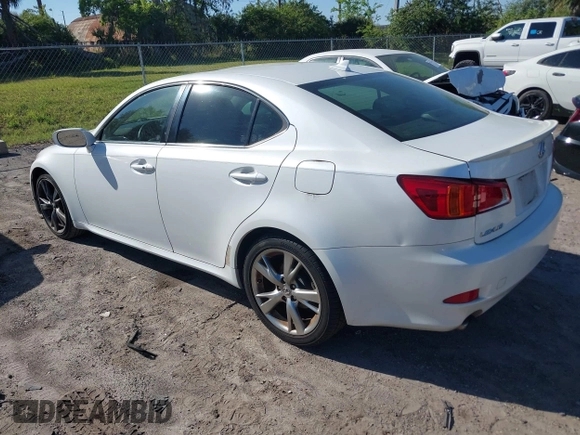 2009 Lexus IS 250 with VIN JTHBK262495093692, listed as a IAAI auction lot 41779640 with 195,379 mi miles. Bid and sale history available at carsss.com. Image 3.