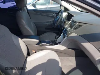 2011 Hyundai Sonata Limited with VIN 5NPEC4AB6BH316223, listed as a IAAI auction lot 42131687 with 170,605 mi miles and . Bid and sale history available at DreamBid. Image 5.