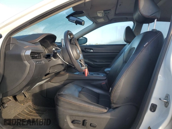 2020 Nissan Altima 2.5 SR with VIN 1N4BL4CV5LC127110, listed as a Copart auction lot 85773004 with 89,993 mi miles and Salvage Title. Bid and sale history available at carsss.com. Image 7.