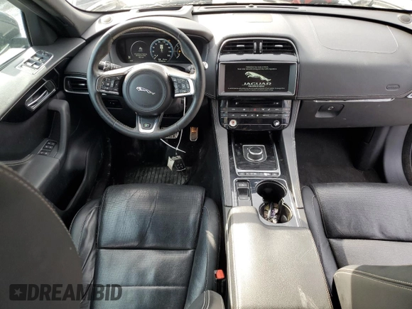 2017 Jaguar F-Pace 20d R-Sport with VIN SADCL2BN1HA085899, listed as a Copart auction lot 43330975 with 104,596 mi miles and Clean Title. Bid and sale history available at DreamBid. Image 8.
