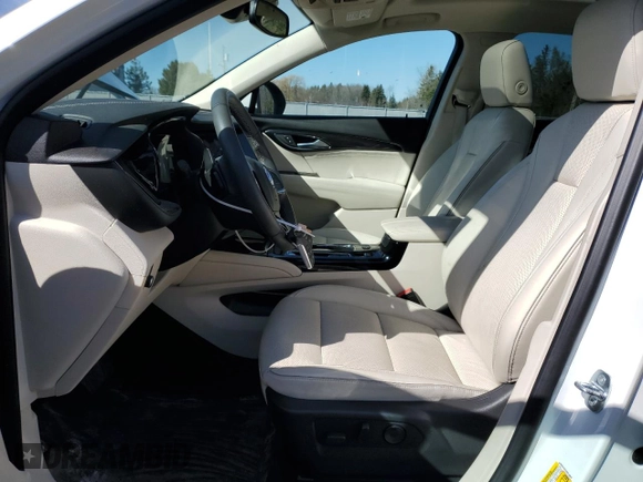 2021 Buick Envision Essence with VIN LRBFZPR4XMD136647, listed as a Copart auction lot 51456805 with 21,080 mi miles and Clean Title. Bid and sale history available at DreamBid. Image 7.