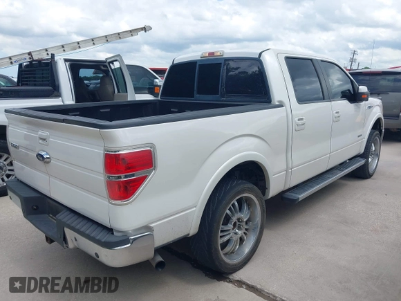2011 Ford F-150 XLT with VIN 1FTFW1CT7BFA59275, listed as a IAAI auction lot 42111709 with 203,718 mi miles. Bid and sale history available at carsss.com. Image 4.