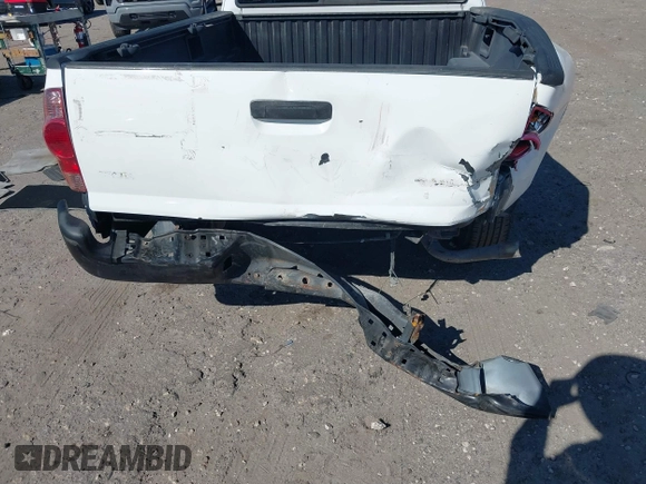 2007 Toyota Tacoma with VIN 5TETX22N17Z468004, listed as a IAAI auction lot 41783937 with 176,052 mi miles and . Bid and sale history available at DreamBid. Image 6.