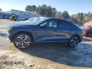 2024 Audi Q8 e-tron Sportback S line Premium Plus z VIN WA1CAAGE6RB060619, wystawiony jako Copart lot #85869304 z przebiegiem 1 210 mil mil oraz Szkoda całkowita • Salvage title. Historia ofert i sprzedaży dostępna na DreamBid. Obrazek 1.