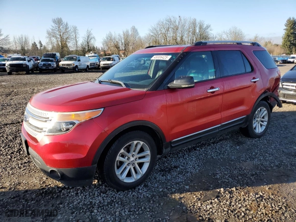 2012 Ford Explorer XLT with VIN 1FMHK8D81CGA52689, listed as a Copart auction lot 48006425 with 135,901 mi miles and Salvage Title. Bid and sale history available at carsss.com. Image 1.