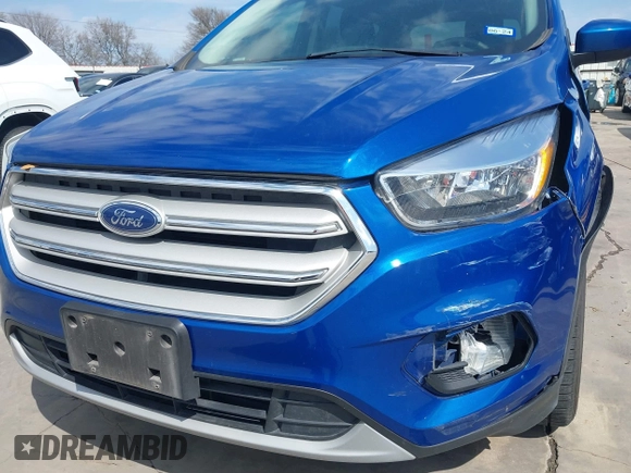 2019 Ford Escape SE with VIN 1FMCU0GD4KUB77720, listed as a IAAI auction lot 41681062 with 94,280 mi miles. Bid and sale history available at carsss.com. Image 17.