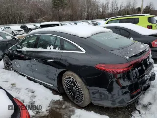 2023 Mercedes-Benz EQS 450 z VIN W1KCG2EB7PA023543, wystawiony jako Copart lot #82718293 z przebiegiem Nie podano mil oraz . Historia ofert i sprzedaży dostępna na DreamBid. Obrazek 2.