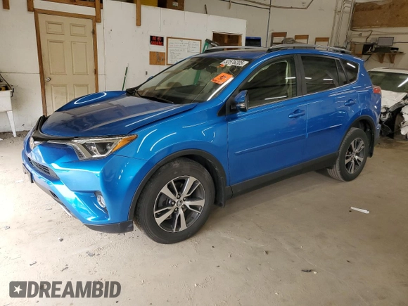 2018 Toyota RAV4 XLE with VIN JTMRFREV2JD234746, listed as a Copart auction lot 52576205 with 0 mi miles and Salvage Title. Bid and sale history available at carsss.com. Image 1.