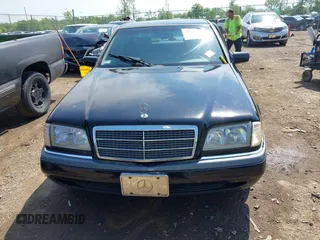 1997 Mercedes-Benz C z VIN WDBHA23E7VF501943, wystawiony jako IAAI lot #42275734 z przebiegiem Nie podano mil oraz . Historia ofert i sprzedaży dostępna na DreamBid. Obrazek 12.