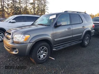 2005 Toyota Sequoia SR5 with VIN 5TDBT44A25S234574, listed as a IAAI auction lot 41033109 with 156,542 mi miles and . Bid and sale history available at DreamBid. Image 2.
