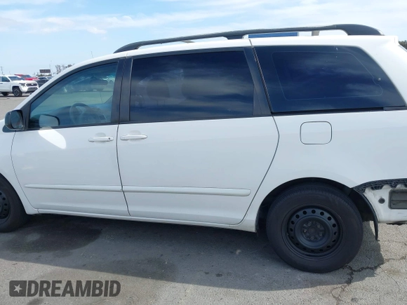 2008 Toyota Sienna CE with VIN 5TDZK23C38S145819, listed as a IAAI auction lot 42034399 with 141,830 mi miles. Bid and sale history available at carsss.com. Image 14.
