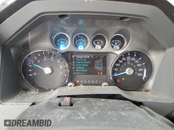 2012 Ford F-250 XL z VIN 1FT7W2B61CED21708, wystawiony jako Copart lot #51152275 z przebiegiem 255 097 mil mil oraz Nie do naprawy • Non repairable. Historia ofert i sprzedaży dostępna na DreamBid. Obrazek 9.