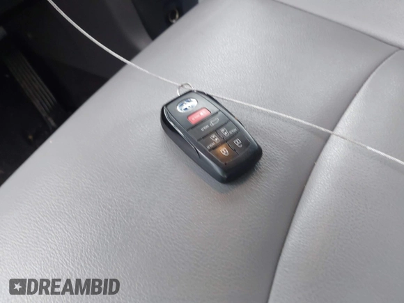 2022 Toyota Sienna XLE with VIN 5TDYRKEC3NS111265, listed as a IAAI auction lot 42041080 with 114,667 mi miles and . Bid and sale history available at DreamBid. Image 11.