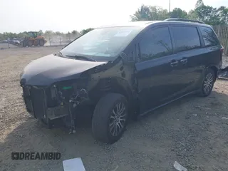 2018 Toyota Sienna XLE Auto Access Seat with VIN 5TDYZ3DC1JS953619, listed as a IAAI auction lot 42079751 with 133,189 mi miles and . Bid and sale history available at DreamBid. Image 18.