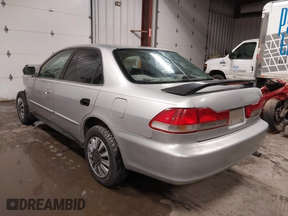 2001 Honda Accord LX with VIN 1HGCG55421A079332, listed as a IAAI auction lot 41615662 with 254,314 mi miles and . Bid and sale history available at DreamBid. Image 3.
