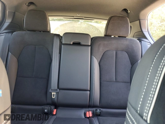 2022 Volvo XC40 Twin Plus z VIN YV4ED3UR3N2640345, wystawiony jako Copart lot #74648914 z przebiegiem 11 863 mil mil oraz Szkoda całkowita • Salvage title. Historia ofert i sprzedaży dostępna na DreamBid. Obrazek 10.