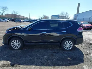 2015 Nissan Rogue SV with VIN 5N1AT2MK1FC824630, listed as a IAAI auction lot 41849398 with 145,294 mi miles. Bid and sale history available at carsss.com. Image 14.