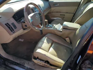 2009 Cadillac STS RWD z VIN 1G6DW67V090167639, wystawiony jako Copart lot #87113674 z przebiegiem 121 498 mil mil oraz Czysty tytuł • Clean title. Historia ofert i sprzedaży dostępna na DreamBid. Obrazek 7.