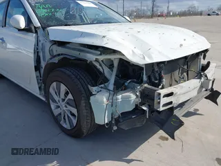 2020 Nissan Altima S z VIN 1N4BL4BV7LC250182, wystawiony jako IAAI lot #41525288 z przebiegiem 84 641 mil mil oraz . Historia ofert i sprzedaży dostępna na DreamBid. Obrazek 6.