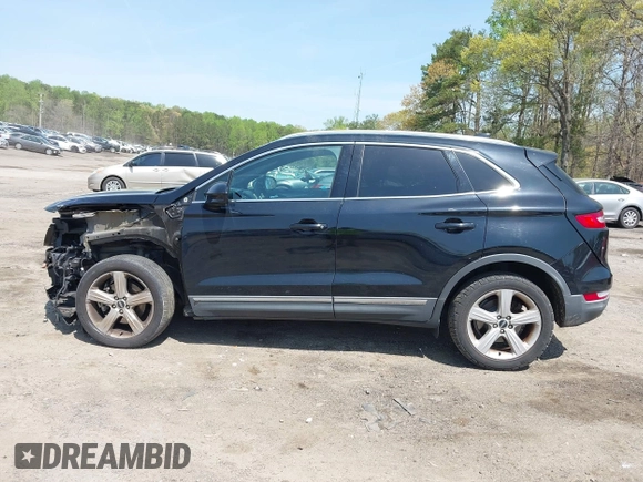 2018 Lincoln MKC Premiere with VIN 5LMCJ1C93JUL00872, listed as a IAAI auction lot 41933337 with 82,493 mi miles and . Bid and sale history available at DreamBid. Image 14.