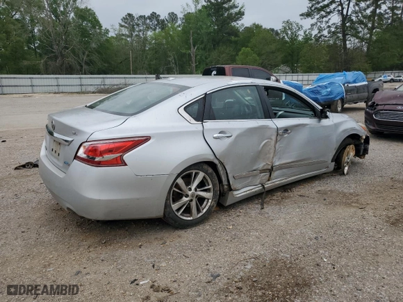 2014 Nissan Altima 2.5 SL with VIN 1N4AL3AP5EN257177, listed as a Copart auction lot 50949625 with 267,232 mi miles and Salvage Title. Bid and sale history available at carsss.com. Image 3.