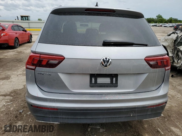 2021 Volkswagen Tiguan S z VIN 3VV1B7AX5MM062422, wystawiony jako Copart lot #54876425 z przebiegiem 114 550 mil mil oraz Nie do naprawy • Non repairable. Historia ofert i sprzedaży dostępna na DreamBid. Obrazek 6.