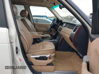 2005 Land Rover Range Rover HSE with VIN SALME11425A188699, listed as a IAAI auction lot 41192698 with 161,020 mi miles and . Bid and sale history available at DreamBid. Image 5.
