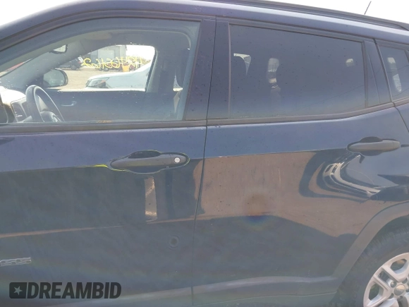 2018 Jeep Compass Sport with VIN 3C4NJDAB8JT143518, listed as a IAAI auction lot 42465162 with 183,632 mi miles and . Bid and sale history available at DreamBid. Image 14.