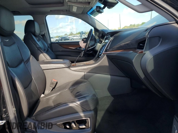 2020 Cadillac Escalade ESV Luxury z VIN 1GYS3HKJ7LR223781, wystawiony jako Copart lot #56966085 z przebiegiem 68 802 mil mil oraz Szkoda całkowita • Salvage title. Historia ofert i sprzedaży dostępna na DreamBid. Obrazek 7.