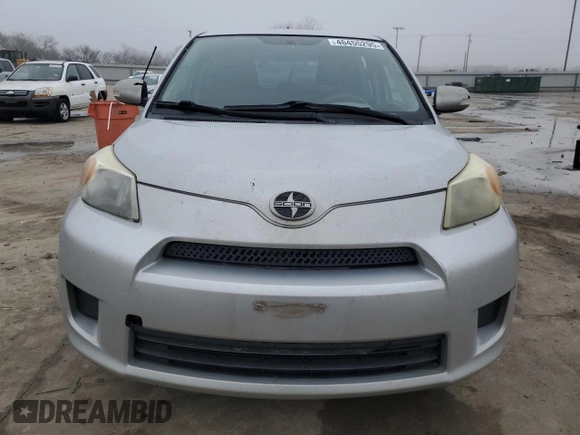 2008 Scion xD z VIN JTKKU10478J032819, wystawiony jako Copart lot #46455295 z przebiegiem 200 925 mil mil oraz Tytuł czysty. Historia ofert i sprzedaży dostępna na DreamBid. Obrazek 5.