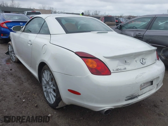 2004 Lexus SC with VIN JTHFN48Y040053735, listed as a IAAI auction lot 41982723 with 48,662 mi miles. Bid and sale history available at carsss.com. Image 3.