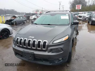 2014 Jeep Cherokee Latitude z VIN 1C4PJMCS5EW137875, wystawiony jako IAAI lot #41475923 z przebiegiem 124 565 mil mil oraz . Historia ofert i sprzedaży dostępna na DreamBid. Obrazek 17.