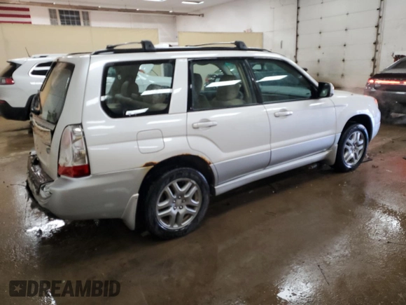 2007 Subaru Forester X L.L. Bean Ed with VIN JF1SG67667H711687, listed as a Copart auction lot 88342635 with 196,557 mi miles and Clean Title. Bid and sale history available at carsss.com. Image 3.