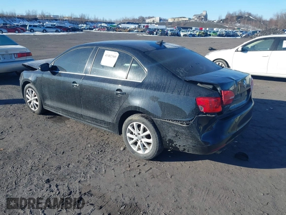 2013 Volkswagen Jetta Sedan SE w/Convenience/Sunroof with VIN 3VWBP7AJ1DM402355, listed as a IAAI auction lot 41402360 with 146,272 mi miles. Bid and sale history available at carsss.com. Image 3.