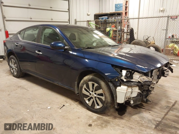2019 Nissan Altima 2.5 S with VIN 1N4BL4BW6KC152381, listed as a IAAI auction lot 41340876 with 60,540 mi miles. Bid and sale history available at carsss.com. Image 1.